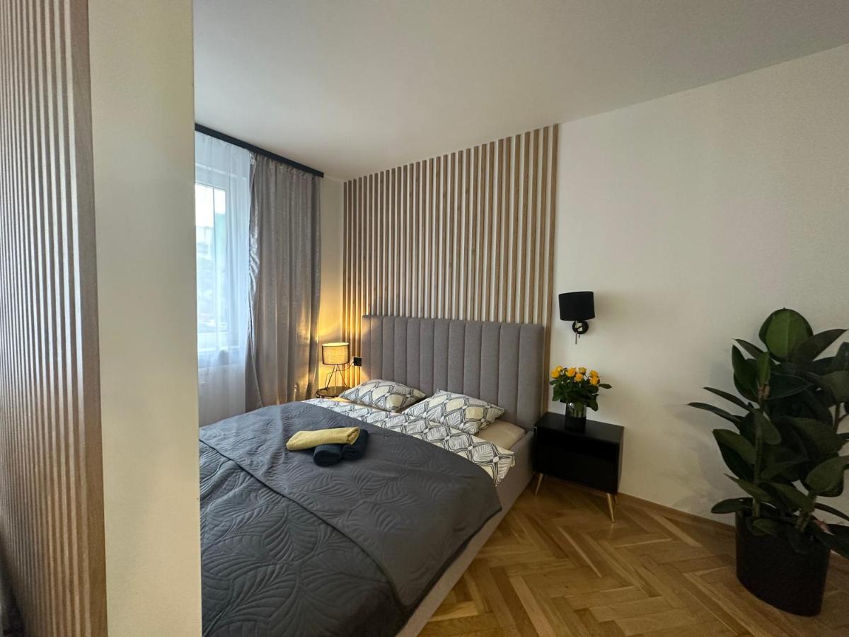 Mki Apartments - Zlota 69 Warsaw City Center Apartment Bagian luar foto