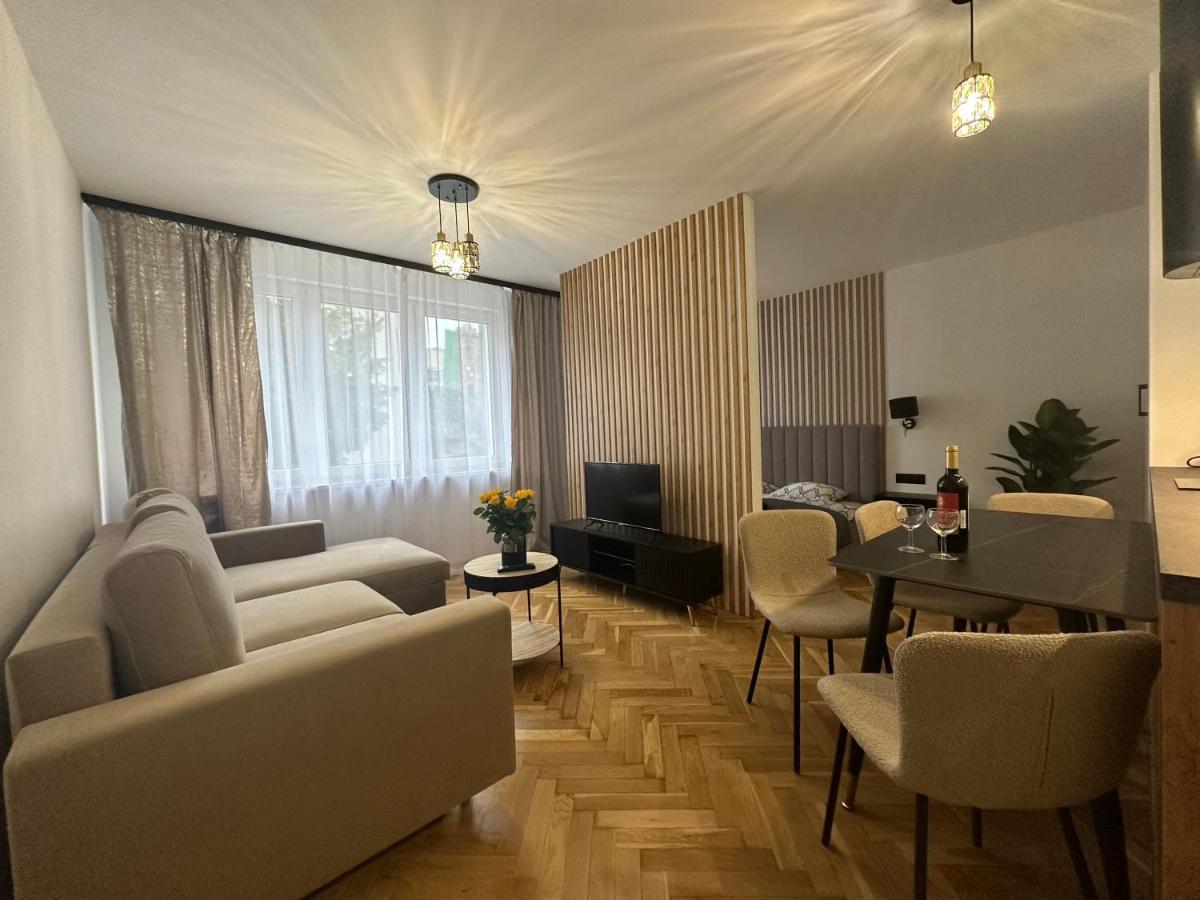 Mki Apartments - Zlota 69 Warsaw City Center Apartment Bagian luar foto
